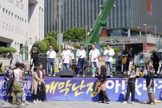 춘천마임축제 아수라장