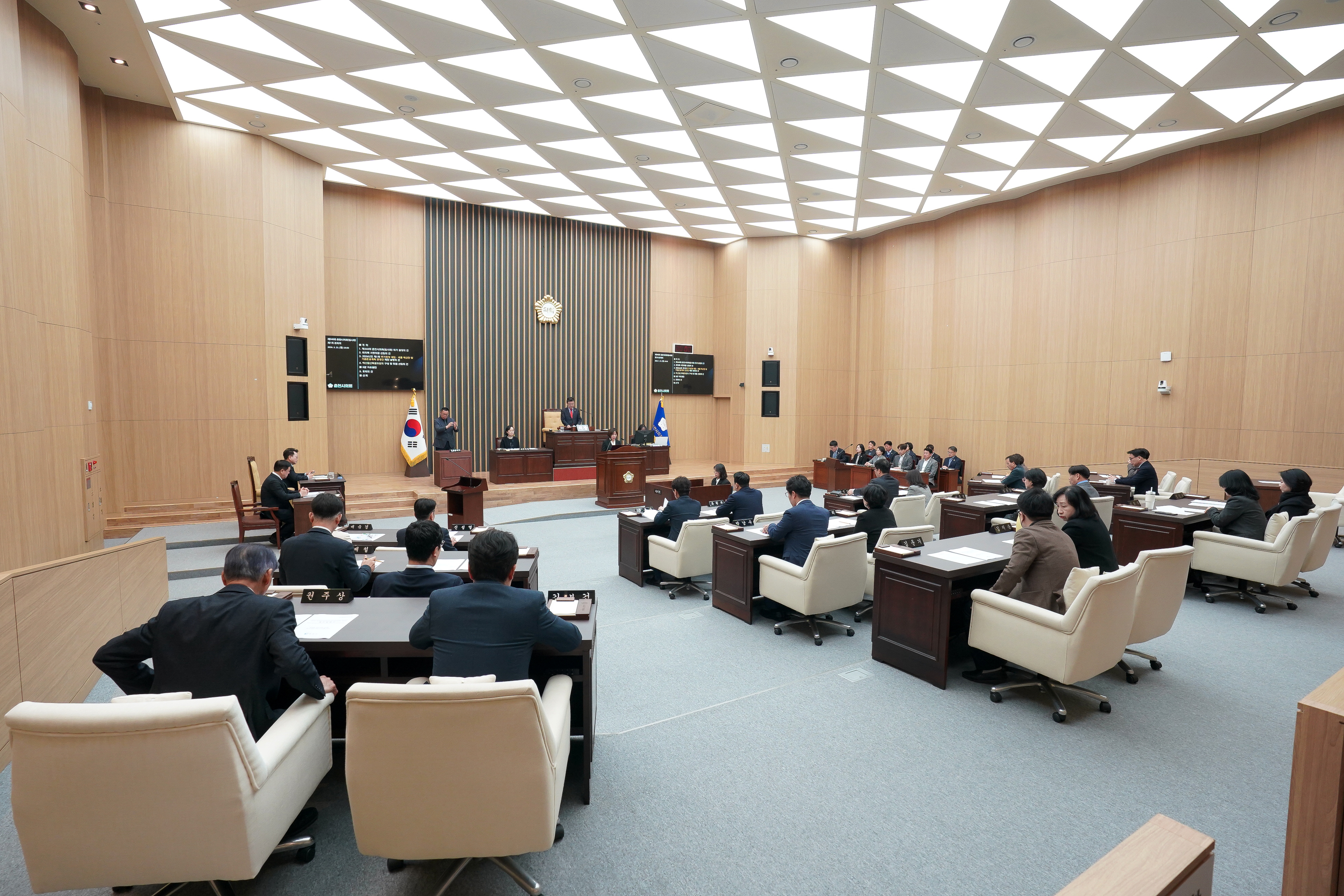 제348회 춘천시의회 임시회 개회