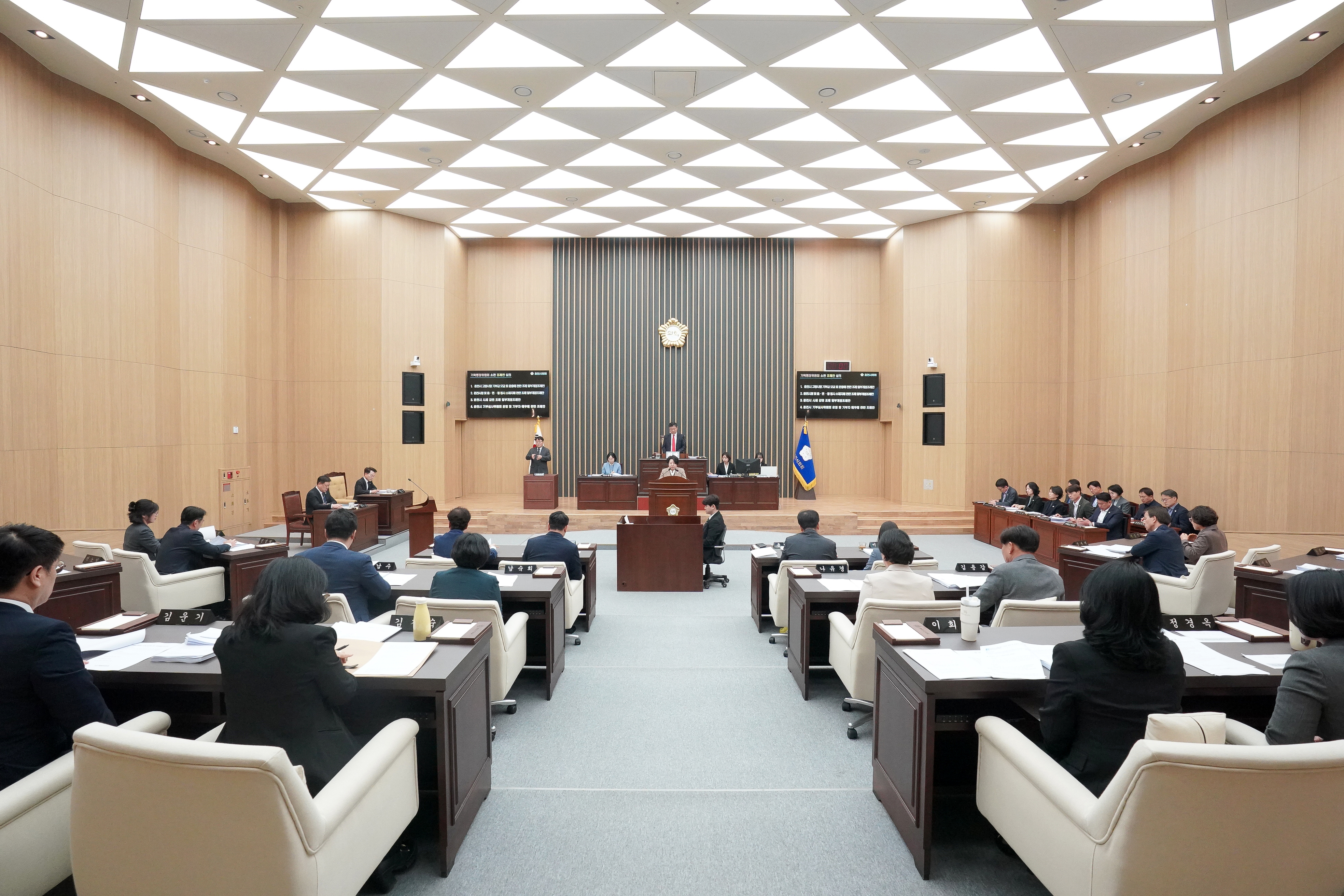 제348회 춘천시의회 임시회 폐회